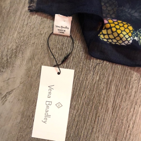 Vera Bradley Soft Fringe Scarf 100% Rayon Toucan Party Print 30”W x 72” L NWT - Picture 7 of 16